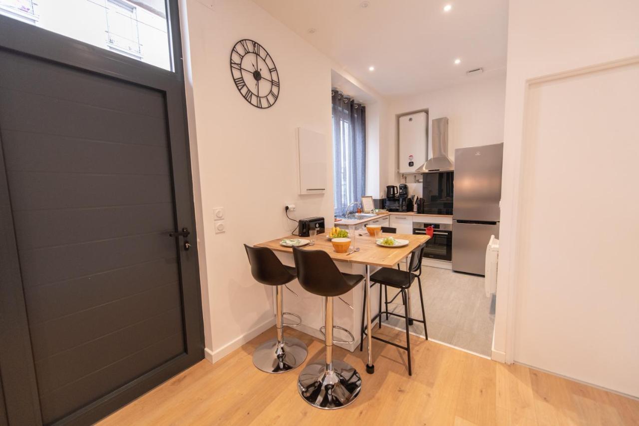 Kasa Loft Centre 2 - Wifi Et Tv - Confortable Et Stationnement Gratuit A Proximite Saint-Etienne  Eksteriør bilde