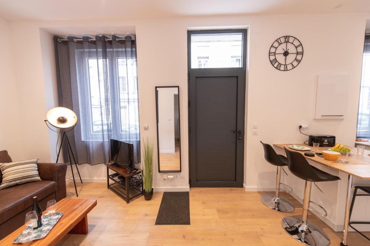 Kasa Loft Centre 2 - Wifi Et Tv - Confortable Et Stationnement Gratuit A Proximite Saint-Etienne  Eksteriør bilde