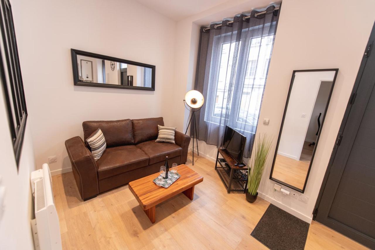 Kasa Loft Centre 2 - Wifi Et Tv - Confortable Et Stationnement Gratuit A Proximite Saint-Etienne  Eksteriør bilde